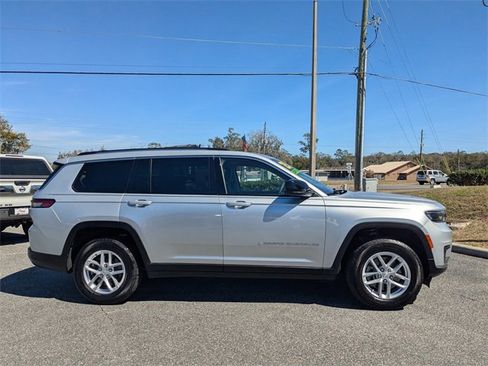 Certified 2023 Jeep Grand Cherokee L Laredo image 2