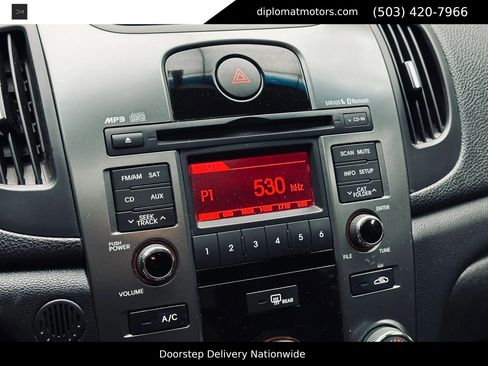 Used 2013 Kia Forte EX FWD image 35