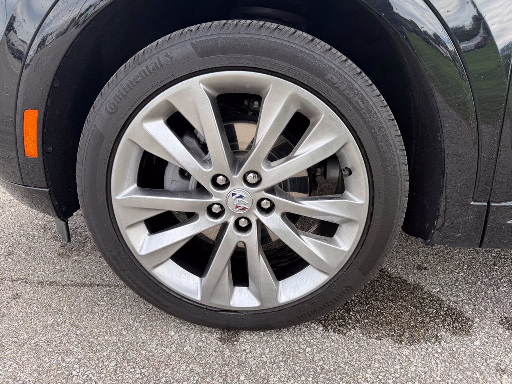 Used 2023 Buick Envision Avenir AWD/4WD image 16