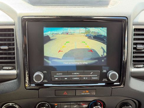 Used 2022 Nissan Frontier SV w/ Technology Package AWD/4WD image 24