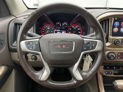 Used 2016 GMC Canyon SLT w/ Driver Alert Package AWD/4WD image 18