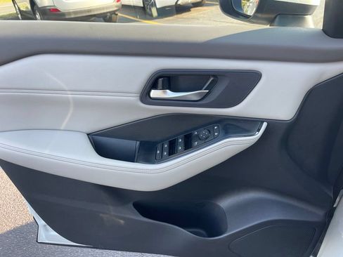 Certified 2023 Nissan Rogue SV w/ SV Premium B Package AWD/4WD image 24