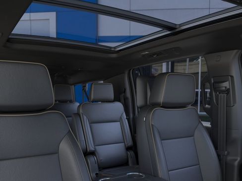 New 2026 Chevrolet Suburban Premier image 24