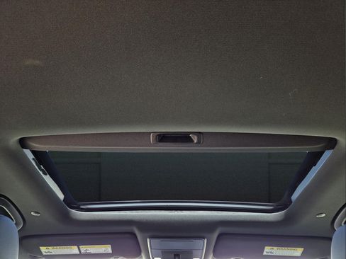 Used 2025 Honda CR-V Sport-L image 17