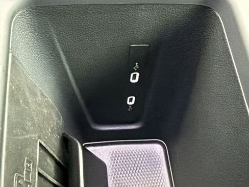 New 2026 Volkswagen Tiguan SE R-Line image 31