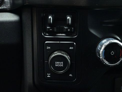 Used 2023 Ford F250 Lariat w/ Sport Appearance Package image 21