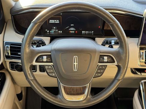 Used 2019 Lincoln Navigator Reserve w/ Cargo Package image 10