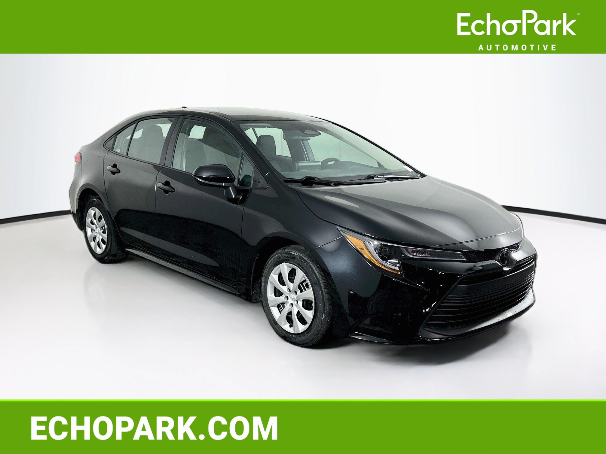 Used 2026 Toyota Corolla LE FWD image 1