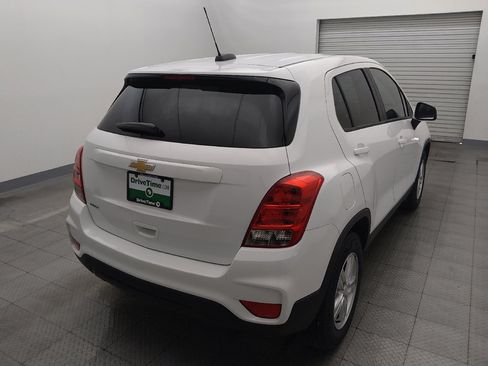 Used 2021 Chevrolet Trax LS w/ Tint and Cruise Package FWD image 7