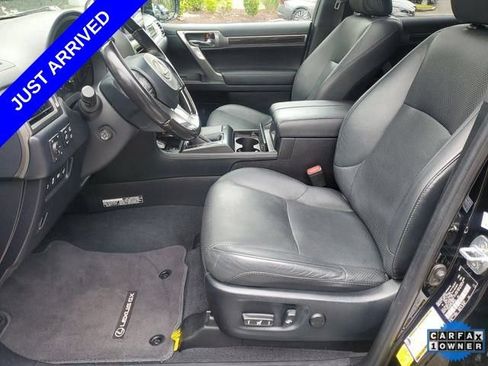 Used 2023 Lexus GX 460 Luxury w/ Accessory Package AWD/4WD image 17