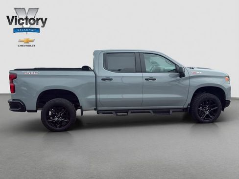 Used 2024 Chevrolet Silverado 1500 LT Trail Boss w/ LT Trail Boss Premium Package AWD/4WD image 8