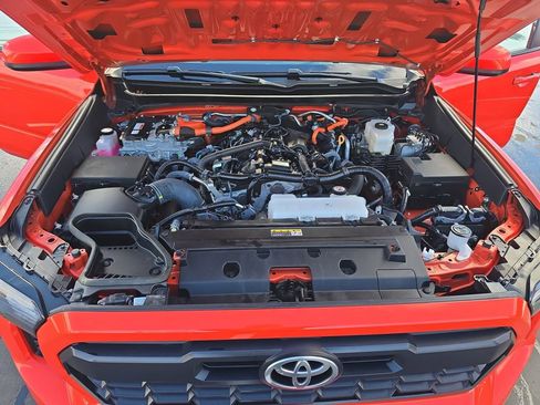 Certified 2024 Toyota Tacoma TRD Sport image 31