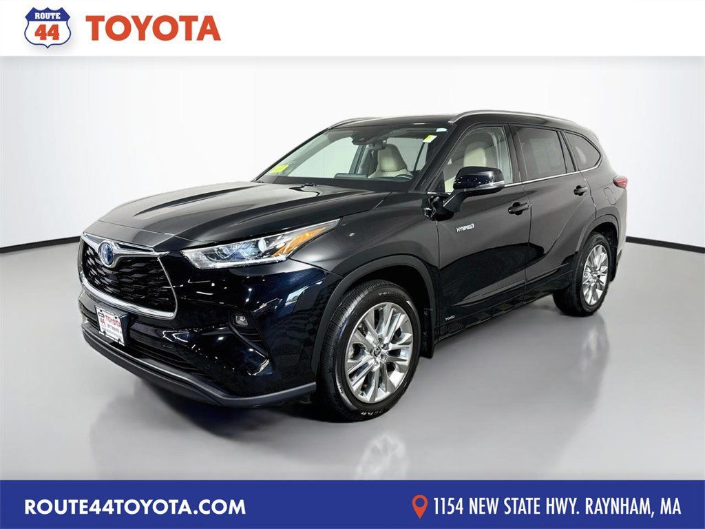 Used 2021 Toyota Highlander Limited AWD/4WD image 1