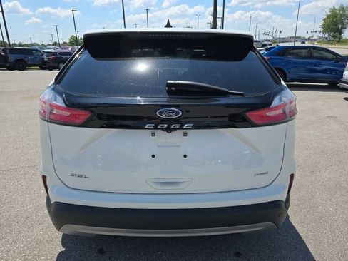 Certified 2023 Ford Edge SEL AWD/4WD image 4