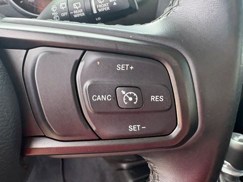 Used 2021 Jeep Wrangler Sport AWD/4WD image 15