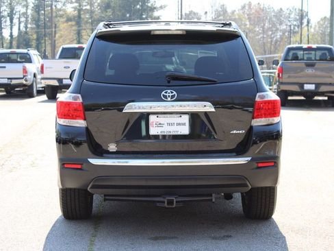 Used 2013 Toyota Highlander SE image 6