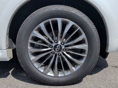 Used 2019 INFINITI QX80 Luxe w/ 22" Wheel Package RWD image 5