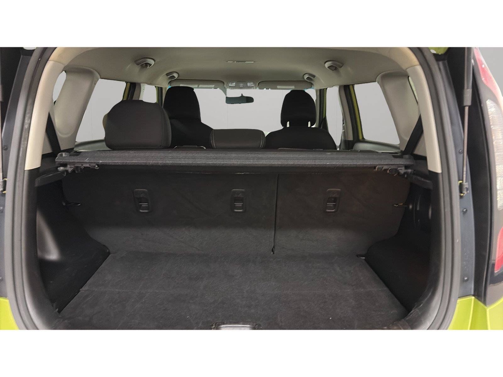 Used 2019 Kia Soul + FWD image 12