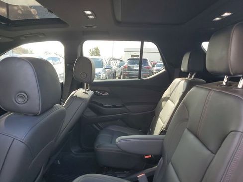 Used 2023 Chevrolet Traverse RS AWD/4WD image 10
