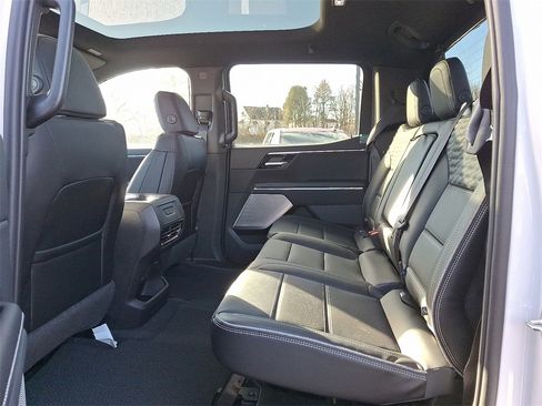 New 2025 GMC Sierra EV Denali image 5