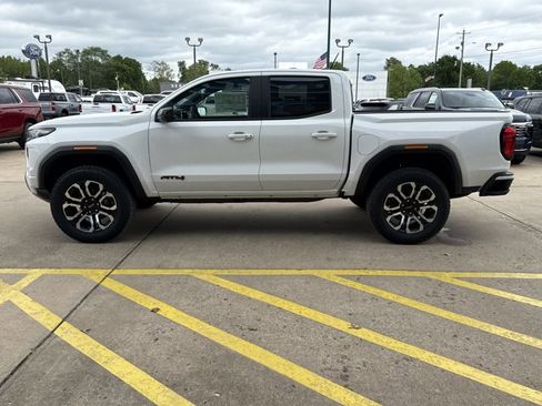 New 2026 GMC Canyon AT4 w/ Technology Plus Package AWD/4WD image 12