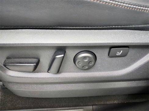 Used 2025 Nissan Armada Platinum Reserve image 20