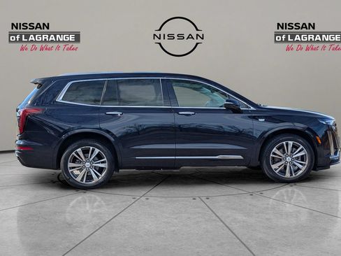Used 2021 Cadillac XT6 Premium Luxury FWD image 4