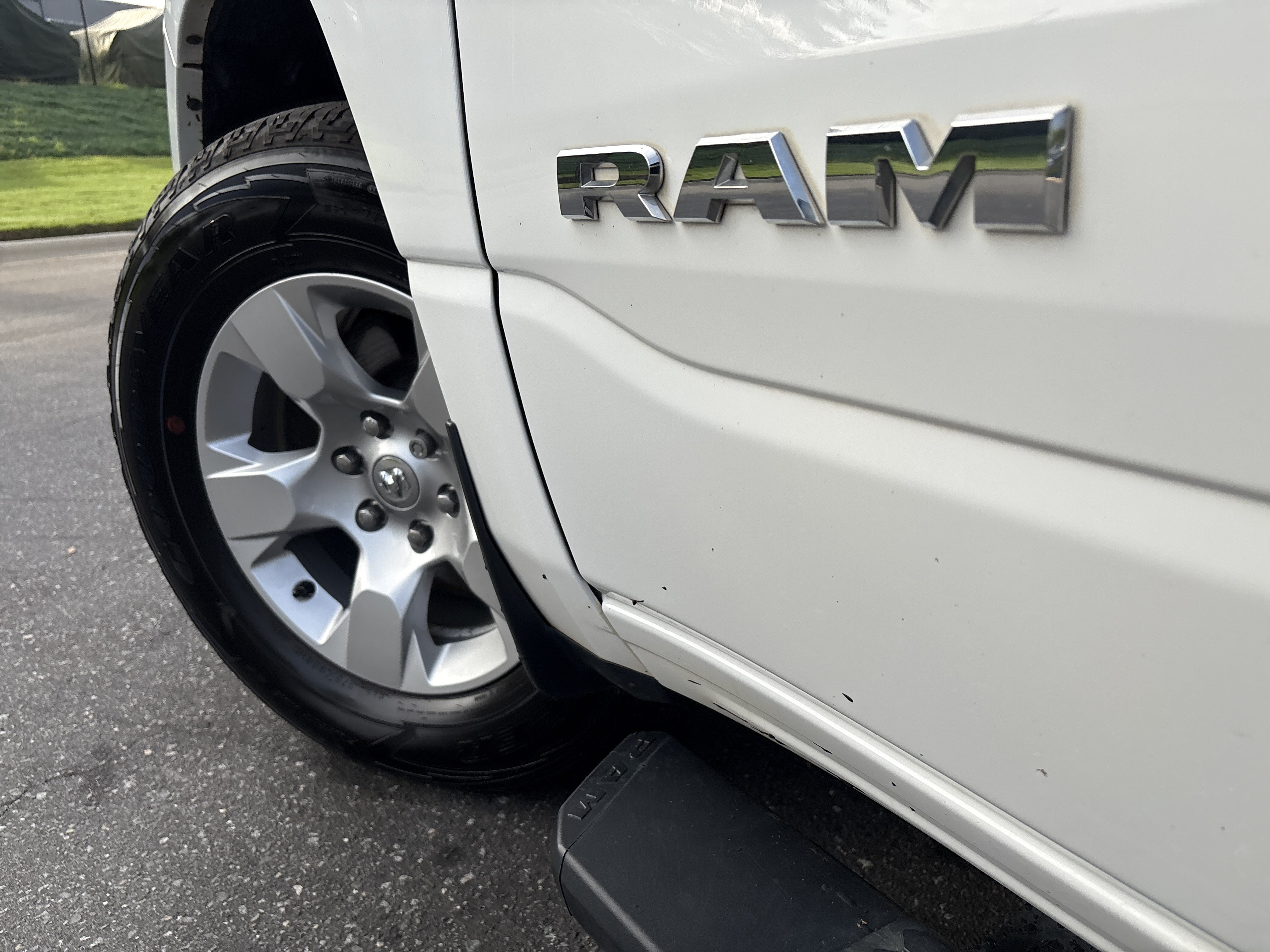 Used 2023 RAM 1500 Big Horn AWD/4WD image 12