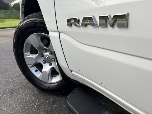 Used 2023 RAM 1500 Big Horn AWD/4WD image 12