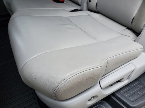 Used 2016 Honda Pilot Touring image 22