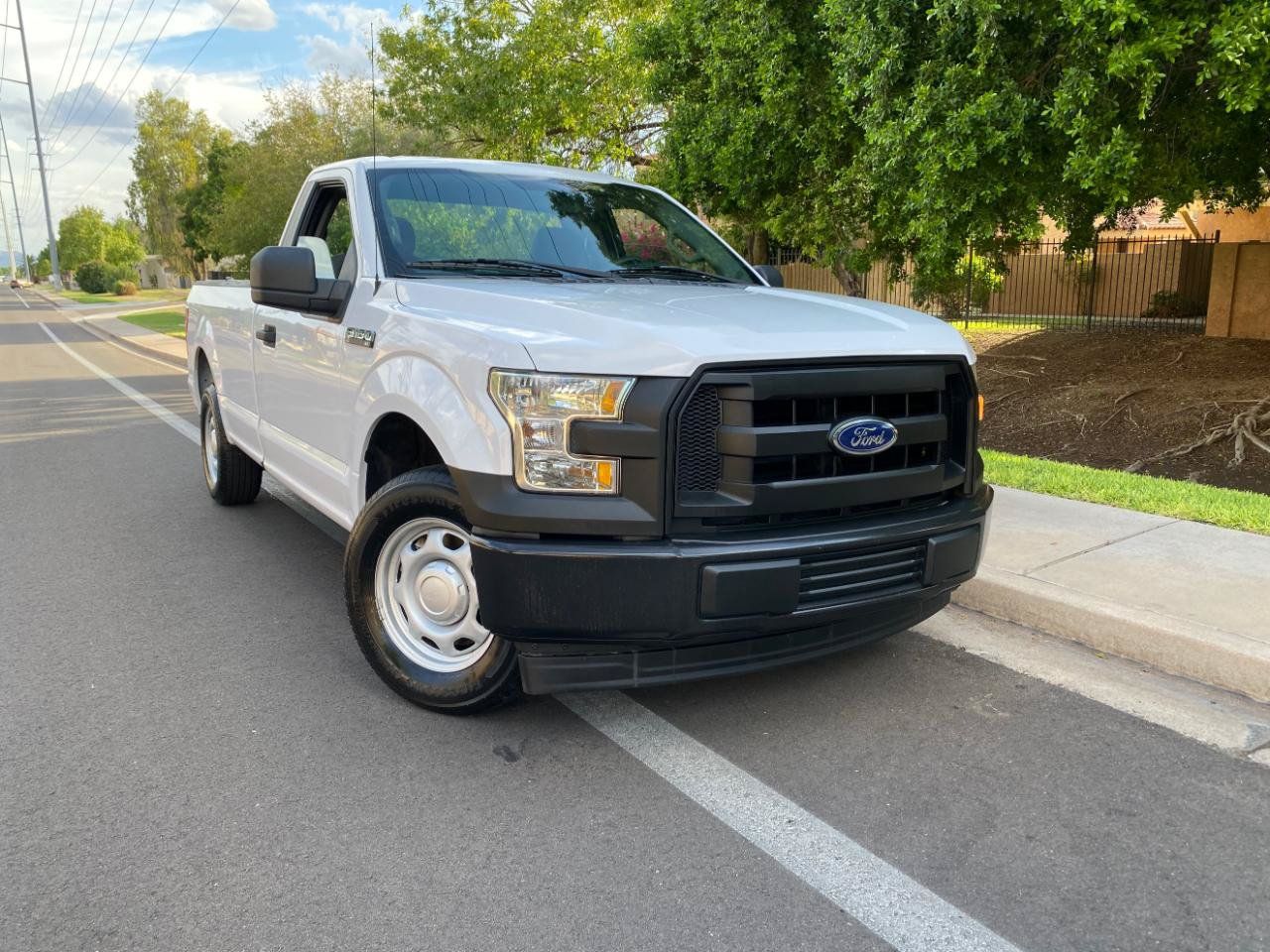 Used 2017 Ford F150 XL w/ Equipment Group 101A Mid RWD image 4