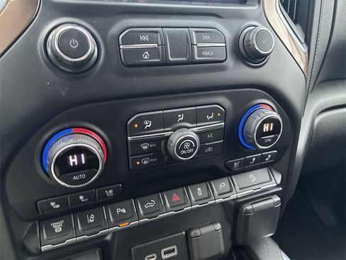 Used 2020 Chevrolet Silverado 3500 High Country w/ Z71 Off-Road Package image 17