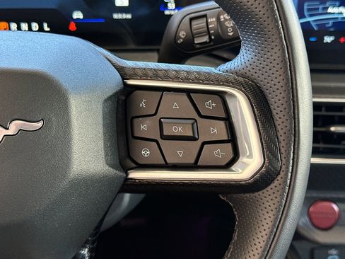 Used 2025 Ford Mustang Premium RWD image 27