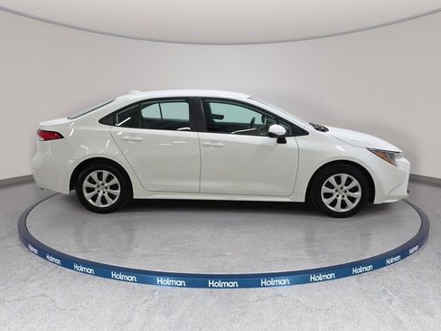 Certified 2025 Toyota Corolla LE FWD image 4