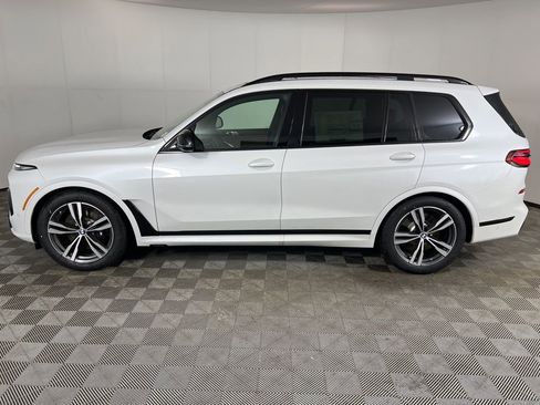 New 2026 BMW X7 M60i AWD/4WD image 4