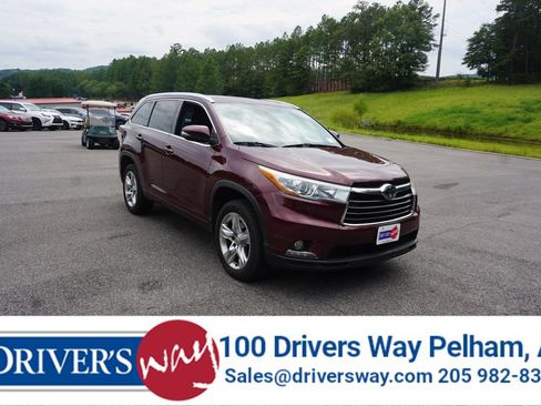 Used 2015 Toyota Highlander Limited Platinum FWD image 1