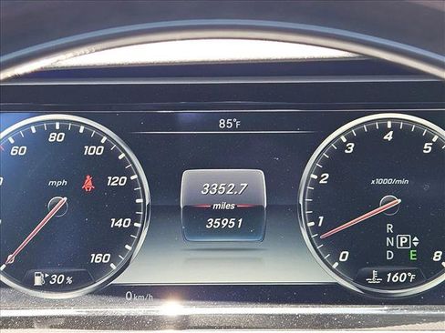 Used 2017 Mercedes-Benz S 550 Sedan image 12