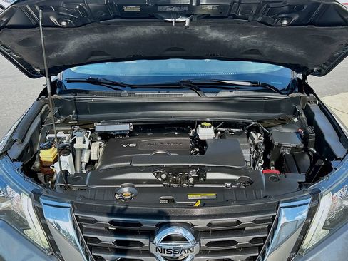 Used 2019 Nissan Pathfinder SL FWD image 31