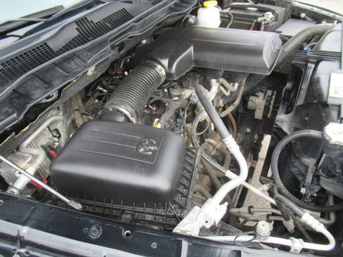 Used 2024 RAM 1500 Classic Warlock image 12