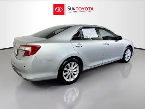 Used 2014 Toyota Camry XLE FWD image 4