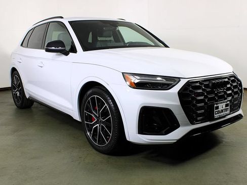Used 2025 Audi SQ5 Premium Plus AWD/4WD image 9