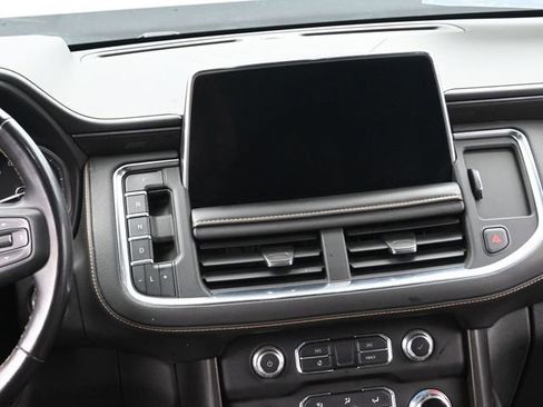 Used 2021 GMC Yukon AT4 w/ Technology Package image 28