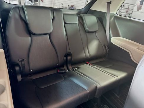 Used 2023 Kia Carnival SX FWD image 22