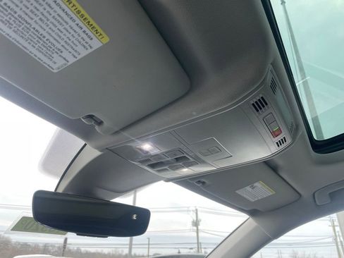 Certified 2023 Volkswagen Atlas SE image 25