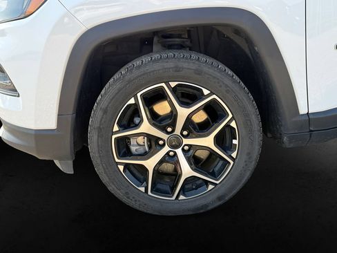 Used 2025 Jeep Compass Limited AWD/4WD image 12