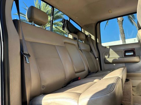 Used 2006 Ford F150 Lariat RWD image 10