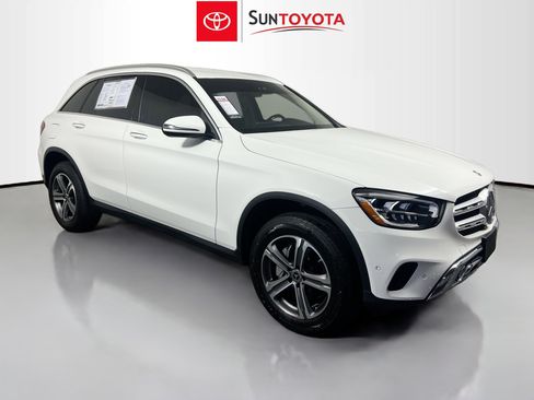 Used 2022 Mercedes-Benz GLC 300 4MATIC w/ Premium Package Lite image 1