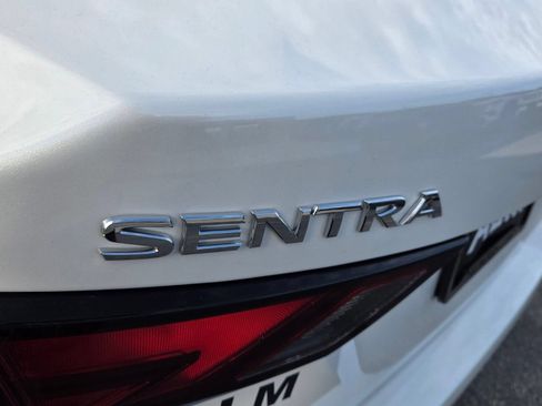 Used 2024 Nissan Sentra SV FWD image 11