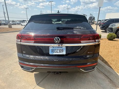 Certified 2026 Volkswagen Atlas Cross Sport SE AWD/4WD image 4