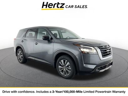 Used 2025 Nissan Pathfinder SV